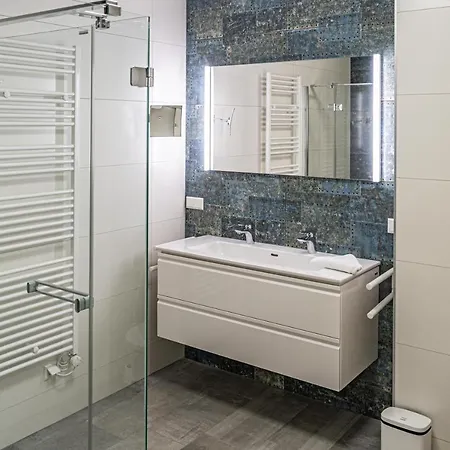 Apartmán 5 Alpe Maritima - Traumhafte Mit Seeblick Und Bergkulisse Am Ossiacher Annenheim